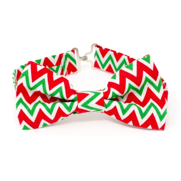 Red & Green Chevron Christmas Boys Bow Tie - Picture 1 of 4